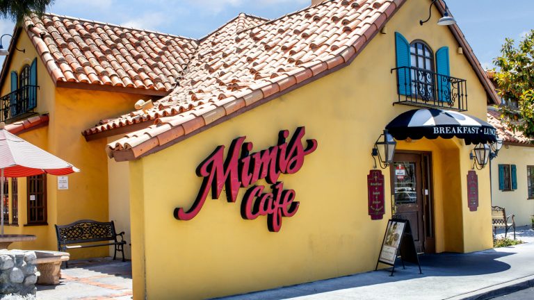 Restaurant Worker – Mimi’s Café